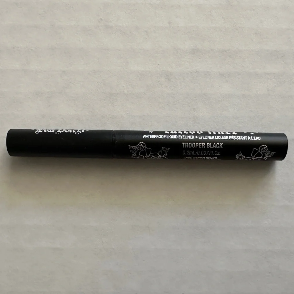 Mini Kat von D Tattoo Eyeliner in Trooper Black